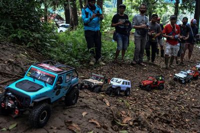 FOTO: Latihan Komunitas Mobil Remote Control di Tasikmalaya