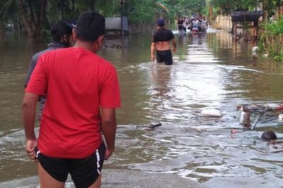 Jebol Tanggul Sungai Citarum Desa Sumberurip, Sejumlah Rumah Warga Hanyut Terbawa Arus