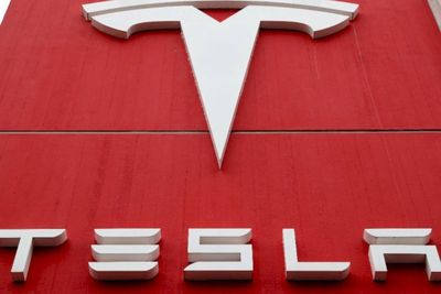 Bantah Tesla Hengkang dari Indonesia, BKPM: Masih Negosiasi