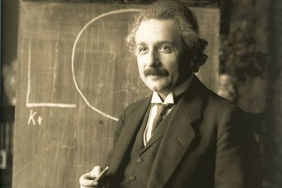Selain Pintar, Albert Einstein Ternyata Lebih Memilih Pelakor & Tinggalkan Istri Dan Anak