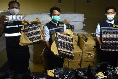 FOTO: Penindakan Rokok Ilegal di Jateng