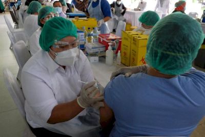 Hampir 12.000 Orang Ikuti Vaksinasi di DPR, dari Anggota Hingga Sopir