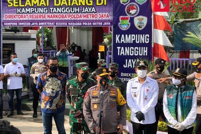 Kapolda Metro Tinjau 2 Kampung Tangguh di Tangerang, Sebut Angka Covid-19 Turun