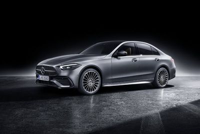 Mobil Mercedes-Benz C-Class Terbaru akan Diluncurkan Usai 2024 Nanti