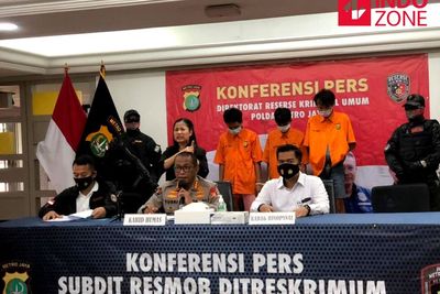 Polda Metro Tangkap Penipu via SMS, Keuntungannya Capai Rp200 Juta Sebulan