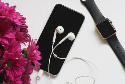 Amankah Meminjam Earphone di Masa Pandemi Saat Ini?