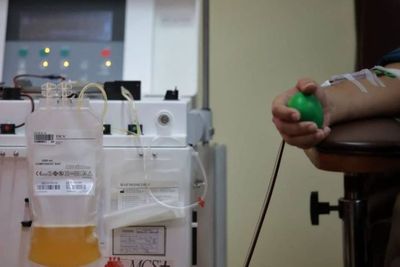 AS Hentikan Uji Coba Plasma Darah Pasien Sembuh Covid-19, Ini Alasannya