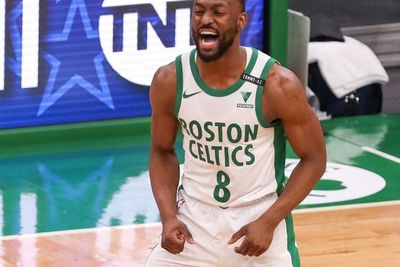 FOTO: Walker Membawa Celtics Kalahkan Clippers 117-112