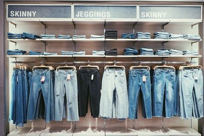 Biar Tak Menyesal, Hindari 3 Kesalahan Ini Saat Beli Celana Jeans Baru