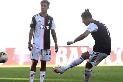 Kok Gak Pernah Cetak Gol Lewat Free Kick Lagi, Ronaldo?