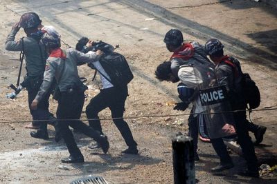 Amerika Desak Myanmar Bebaskan Wartawan yang Ditangkap saat Meliput