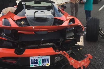 Sewa McLaren 720S Buat Dipakai Balapan, Berakhir Nabrak Sampai Roda Lepas!
