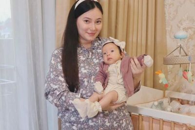 Anak Sudah Tengkurap di Usia 2 Bulan hingga Bikin Netizen Khawatir, Asmirandah Buka Suara