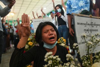 FOTO: Pemakaman Korban Protes di Myanmar