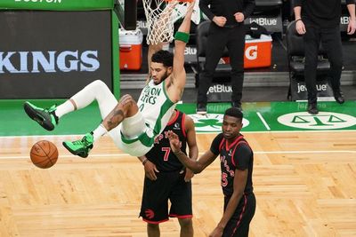 FOTO: Boston Celtics Taklukkan Toronto Raptors 132-125