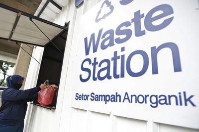 FOTO: Penukaran Sampah Anorganik di Stasiun MRT Jakarta