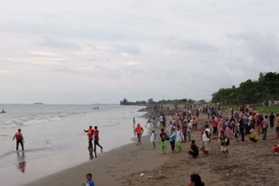 Sering Bermain ke Laut Usai Mengaji, Bocah Belasan Tahun Terseret Ombak di Pantai Padang