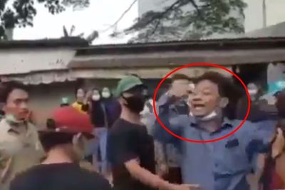 Aksi Kocak Pendemo, Awalnya Orasi Berapi-api, Tiba-tiba Lupa Mau Ngomong Apa