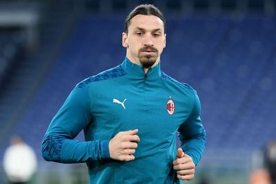 Masa Bakti Ibrahimovic di AC Milan Tergantung Paolo Maldini