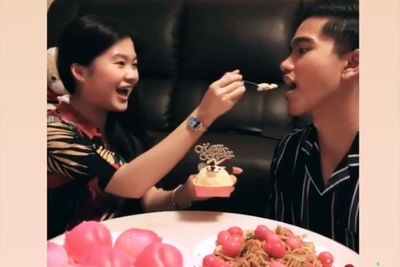Ulang Tahun Hari Ini, Momen Kaesang Disuapi Felicia saat Ultah ke-25 Bikin Fans Sedih