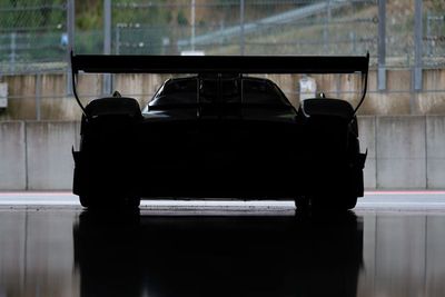 Pagani Unggah Siluet Mobil Huayra R Terbaru dengan Mesin V12!