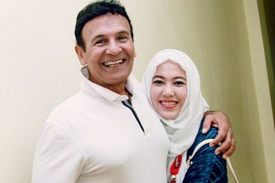 Suami Ditahan Karena Korupsi, Istri Mark Sungkar Jualan Kue untuk Nyambung Hidup