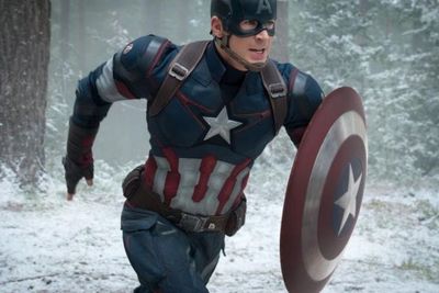 Ini Alasan Kenapa Perisai Captain America Jatuh ke Tangan Falcon