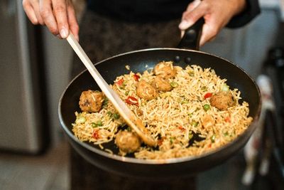 Buat Nasi Goreng Singapura Yuk, Begini Resepnya