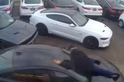 Pura-pura Jadi Pembeli, Pria Ini Justru Bawa Lari Mobil BMW, Penjual Sempat Menghadang