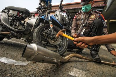 Hasil Razia Knalpot Bising di Jakarta Semalam: 11 Pemotor Ditindak
