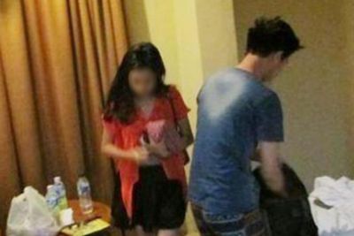 Pria Ini Jual Istri Rp600 Ribu Sekali Main, Digrebek Saat Istri Kenakan Pakaian Seksi