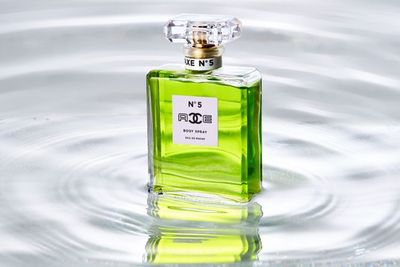 Chanel dan Axe Bekerja Sama untuk Hadirkan Produk Parfum Terbaru!
