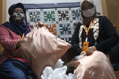 FOTO: Pelatihan Kriya Untuk Meningkatkan SDM Perempuan