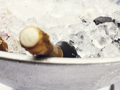 Diduga Gegara Minum Miras Oplosan, Tiga mahasiswa UKSW Meninggal Dunia