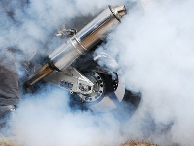 Plus Minus Ganti Knalpot Motor yang Harus Kamu Ketahui, Wajib Simak!