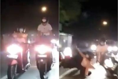 Apes, Dua Wanita Ini Lakukan Aksi Ugal-ugalan di Atas Motor Demi Konten, Ujungnya Begini!