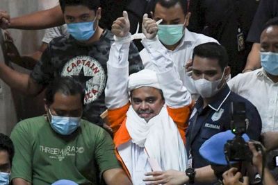 Sidang Perdana Kasus Kerumunan Digelar Virtual, Polri: Rizieq Tetap di Bareskrim