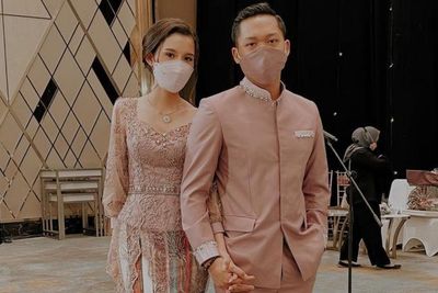 Azriel Hermansyah Unggah Foto Bersama Kekasih, Akankah Naik Pelaminan Juga?