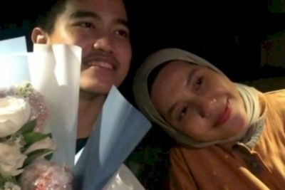Ramal dengan Tarot, Denny Darko Prediksi Asmara Kaesang dan Nadya Arifta Settingan? 