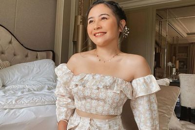 Aksi Prilly Latuconsina Main Pole Dance Sambil Lepas Tangan Buat Netizen Ngeri: Awas Jatuh