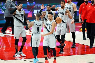 FOTO: Lillard Cetak 50 Poin, Blazers Tundukkan Pelicans 125-124