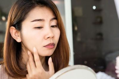 Jangan Keliru, Ini Perbedaan Kulit Kering dan Kulit Dehidrasi
