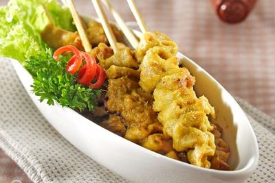 Resep Mudah Sate Ayam Bumbu Kuning Yang Buat Ketagihan Memakannya