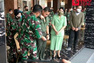 Sah Jadi Laki-Laki, KSAD Sematkan Label Nama Perkasa ke Serda Manganang