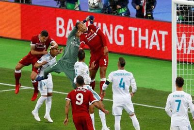 Real Madrid Jumpa Liverpool, Roberto Carlos Bilang Begini