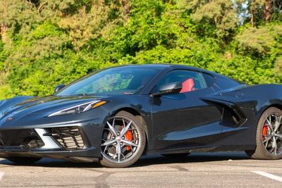 Chevrolet Kepergok Melakukan Uji Coba pada C8 di Jerman!