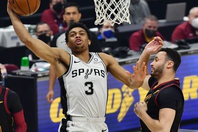 FOTO: San Antonio Spurs Tundukkan Cleveland Cavaliers 116-110