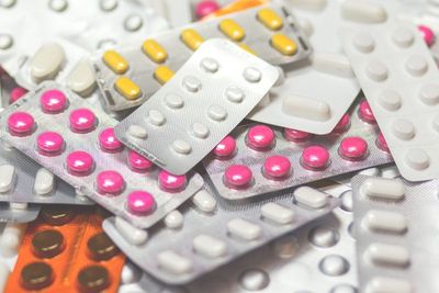Bolehkah Minum Obat Saat Pegal dan Pusing Usai Suntik Vaksin COVID-19?