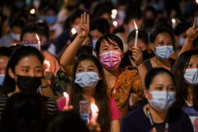 Demi Keadilan, Pengunjuk Rasa Myanmar Lanjutkan Protes Sepanjang Malam