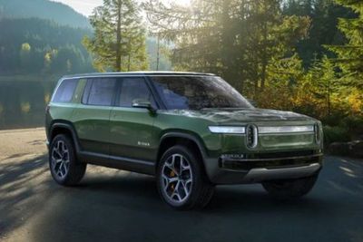 Rivian Berencana Hadirkan 10.000 Pengisian Mobil Listrik di AS dan Kanada, Mulai 2023!